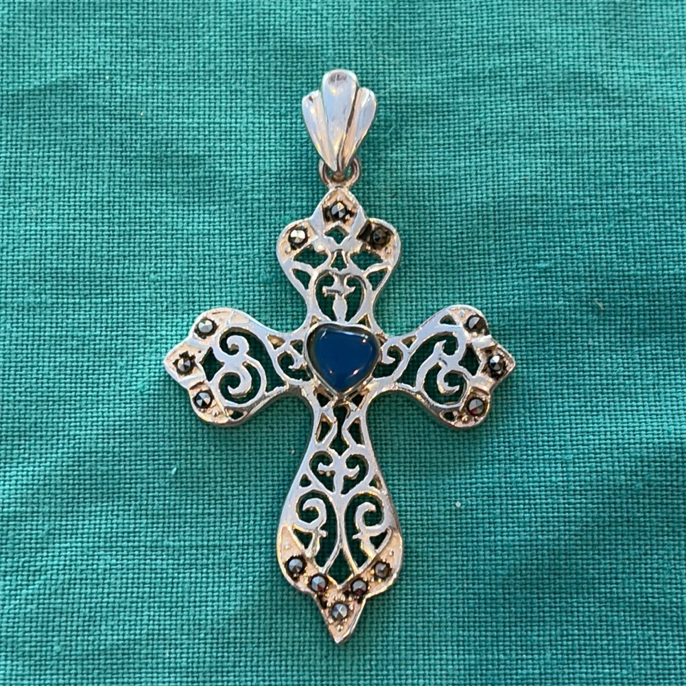 🙏 Silver Blue Stone Cross Pendant
